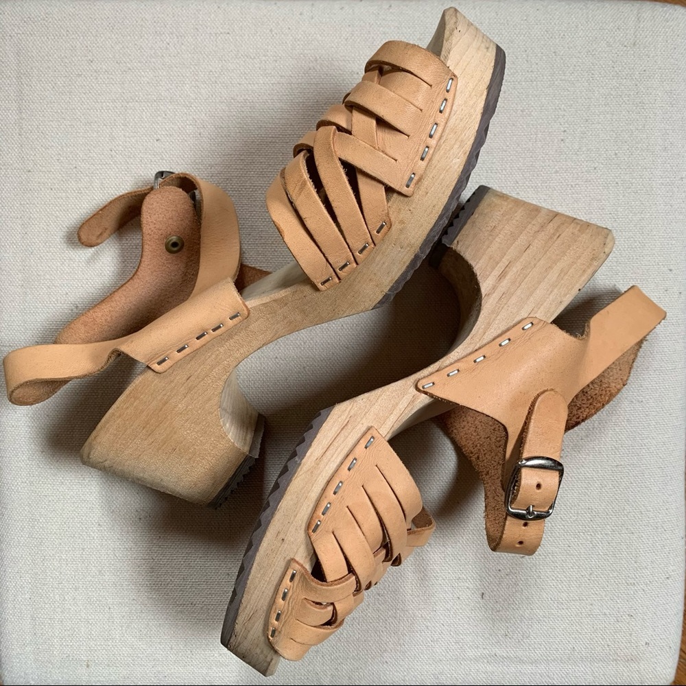 Swedish clogs Torpatoffen peach wood leather EUC summer sandals
